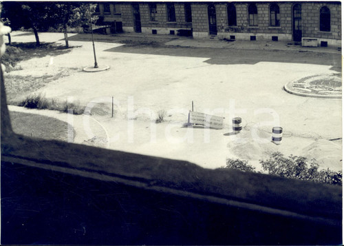 1954 GORIZIA Piazza della Transalpina - Il confine italo-jugoslavo *Foto 18x13 1954 GORIZIA Piazza della Transalpina - Il confine italo-jugoslavo *Foto 18x13